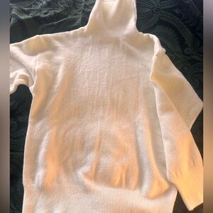 Chic Ivory Turtleneck Sweater
